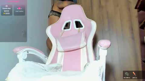  Tiffany  online show from 10/19/25, 02:12