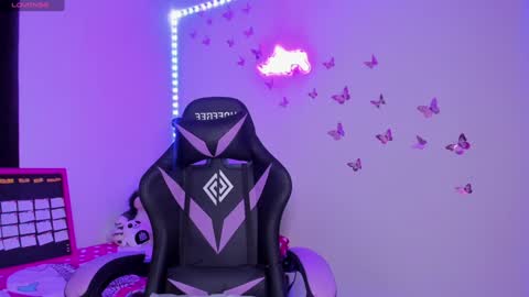 tiffany sofia online show from 12/05/24, 06:44