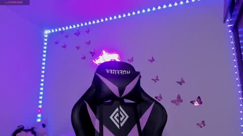 tiffany sofia online show from 01/03/25, 10:19