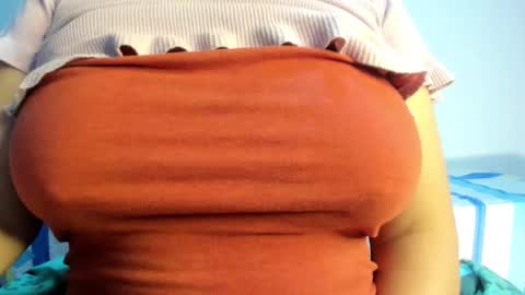 tiffany theressa online show from 12/18/25, 07:53