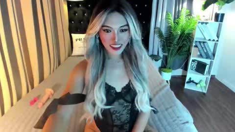 tiffany online show from 09/23/25, 07:33