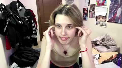 Snapshot of tiffanydziewanowski chatting on 05/10/26, 12:10 Tiffany online show from 05/10/26, 12:10