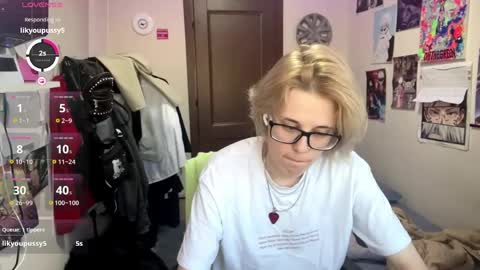 Snapshot of tiffanydziewanowski chatting on 05/28/26, 11:07 Tiffany online show from 05/28/26, 11:07