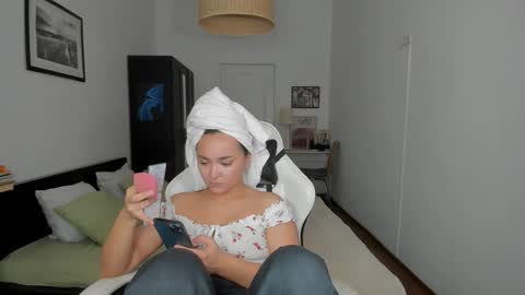  Tiffany  online show from 12/17/24, 03:28