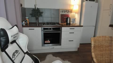  Tiffany  online show from 01/12/25, 01:05