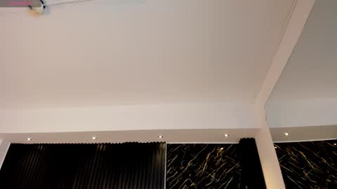 tiffanyhoustton online show from 02/23/26, 11:40