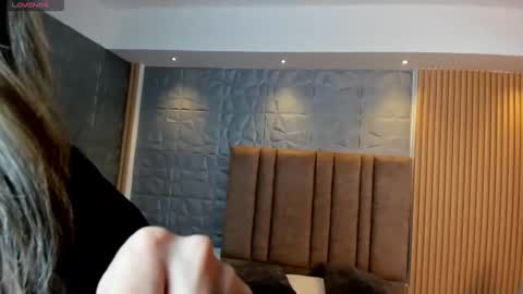 tiffanyhoustton online show from 02/24/26, 11:52