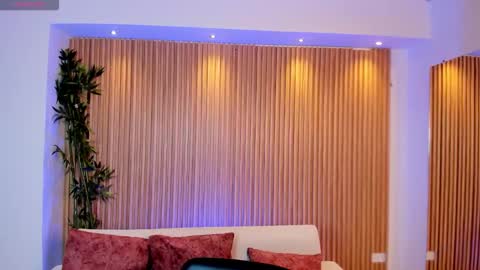 tiffanyhoustton online show from 02/28/26, 11:44