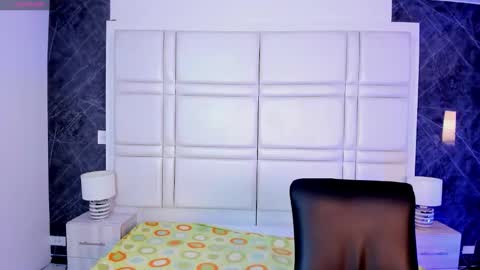 tiffanyhoustton online show from 03/02/26, 12:01