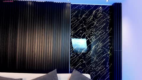 tiffanyhoustton online show from 03/26/26, 12:11