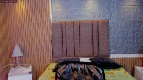 tiffanyhoustton online show from 04/07/26, 12:16