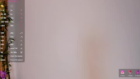 tiffanyhoustton online show from 04/10/26, 12:21