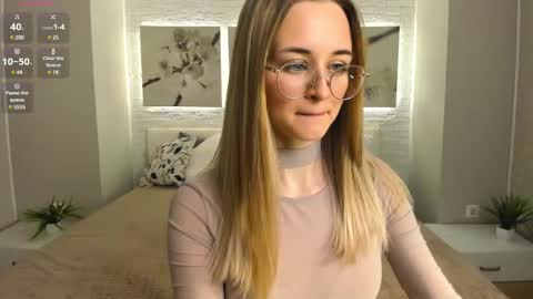 Tiffany online show from 03/11/25, 11:55