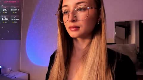 Tiffany online show from 09/15/25, 12:27