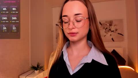 Tiffany online show from 11/10/25, 01:10