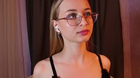 Tiffany online show from 02/21/26, 04:08