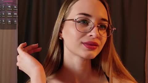 Tiffany online show from 03/16/26, 03:16