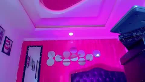 tiffanymackensyy69 online show from 04/21/26, 02:48