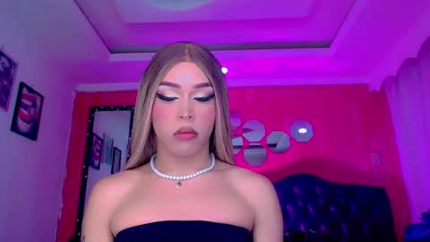 tiffanymackensyy69 online show from 04/25/26, 02:25