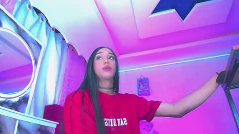 tiffanymackensyy69 online show from 05/31/26, 01:25