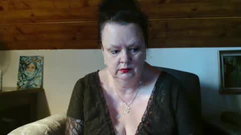 TiffanyMature online show from 02/17/26, 09:28