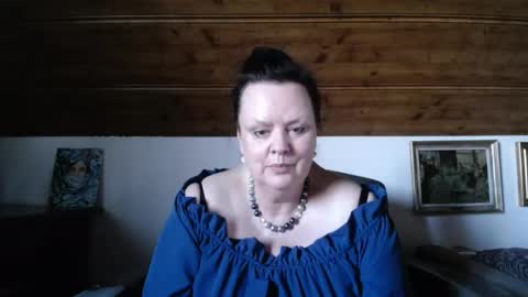 Snapshot of tiffanymature chatting on 04/29/26, 05:30 TiffanyMature online show from 04/29/26, 05:30