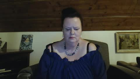 Snapshot of tiffanymature chatting on 05/04/26, 09:11 TiffanyMature online show from 05/04/26, 09:11