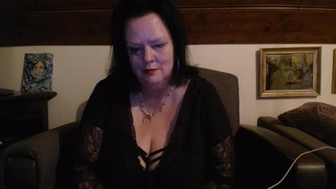 Snapshot of tiffanymature chatting on 05/12/26, 08:50 TiffanyMature online show from 05/12/26, 08:50