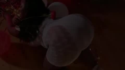 tifanny online show from 05/19/26, 07:58