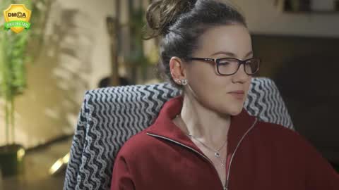 tiffanyriox online show from 01/06/26, 01:42