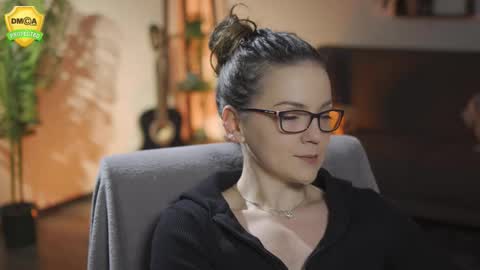 tiffanyriox online show from 02/06/26, 12:48