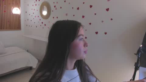 Tiffany online show from 03/01/26, 01:24