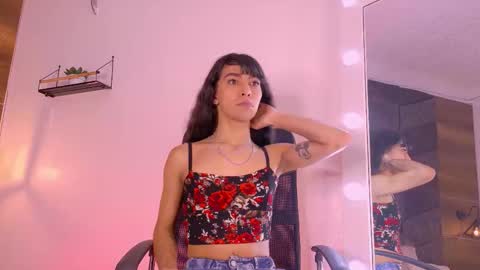 Tiffany  online show from 09/28/25, 11:48