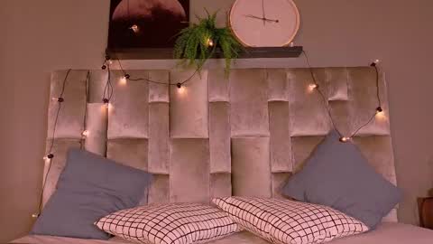 Tiffany  online show from 10/13/25, 03:17