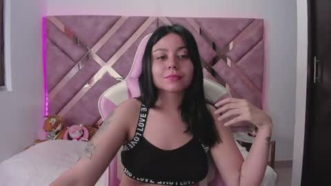 Snapshot of tigerbaby_ chatting on 06/20/26, 04:10 Ana online show from 06/20/26, 04:10