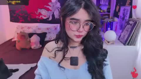 Snapshot of tigerlily__1 chatting on 07/23/26, 01:31 Lilith online show from 07/23/26, 01:31
