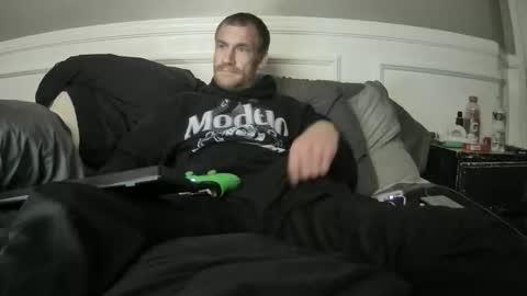 Tiggity23 come stroke my 9 cock with ne online show from 04/01/26, 04:48