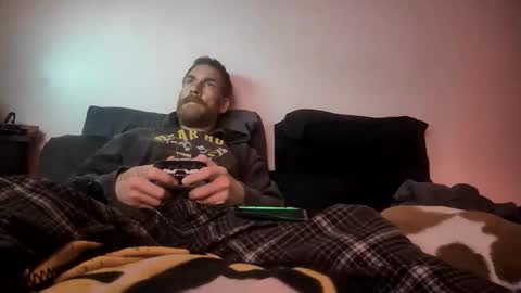 Snapshot of tiggity19 chatting on 05/30/26, 08:33 Tiggity23 come stroke my 9 cock with ne online show from 05/30/26, 08:33