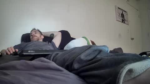 Snapshot of tiggity19 chatting on 06/03/26, 02:44 Tiggity23 come stroke my 9 cock with ne online show from 06/03/26, 02:44