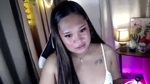 Snapshot of tightkitten4u chatting on 10/23/25, 03:17 Kitti online show from 10/23/25, 03:17