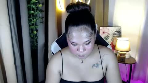 Snapshot of tightkitten4u chatting on 10/31/25, 07:37 Kitti online show from 10/31/25, 07:37