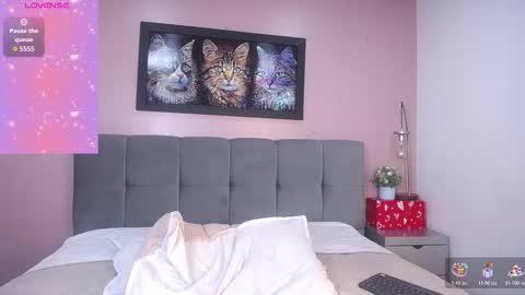 tiiny emilly online show from 12/19/25, 08:16