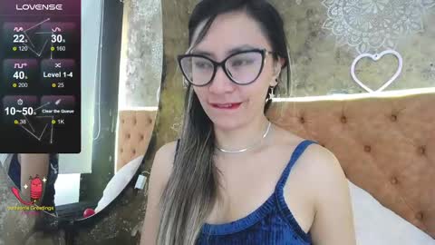 TILA TEQUILA online show from 02/10/25, 12:50