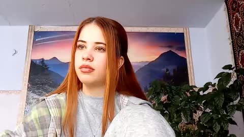 Snapshot of tillietruchan chatting on 02/19/26, 07:26 Natalie online show from 02/19/26, 07:26