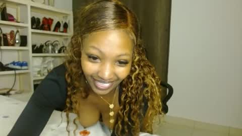 Snapshot of tilly_ebony chatting on 07/07/26, 11:36 Tilly online show from 07/07/26, 11:36
