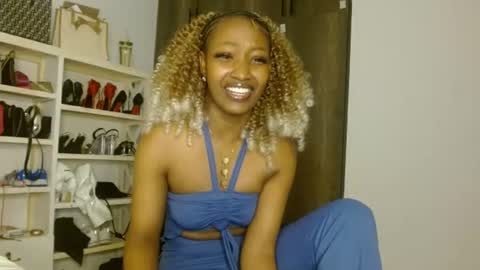 Snapshot of tilly_ebony chatting on 07/21/26, 11:34 Tilly online show from 07/21/26, 11:34