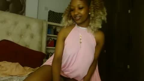 Snapshot of tilly_ebony chatting on 07/23/26, 11:08 Tilly online show from 07/23/26, 11:08