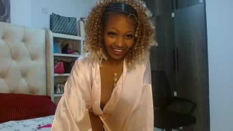 Snapshot of tilly_ebony chatting on 07/27/26, 03:41 Tilly online show from 07/27/26, 03:41