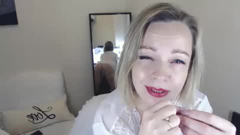 Tilly online show from 12/23/24, 09:29