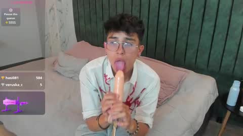 Snapshot of tim__fox chatting on 02/01/25, 09:51 Tim Fox online show from 02/01/25, 09:51